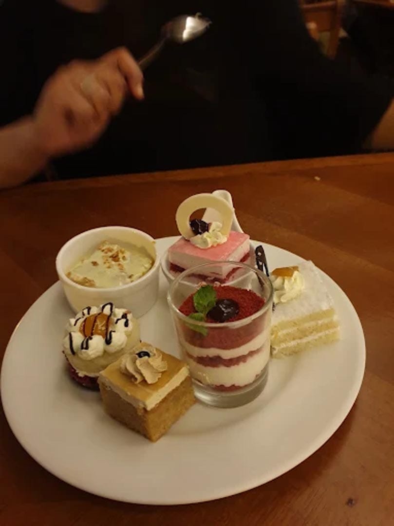 Food &ndash; Mezzo, Grand Hyatt, Kochi, Kerala, India