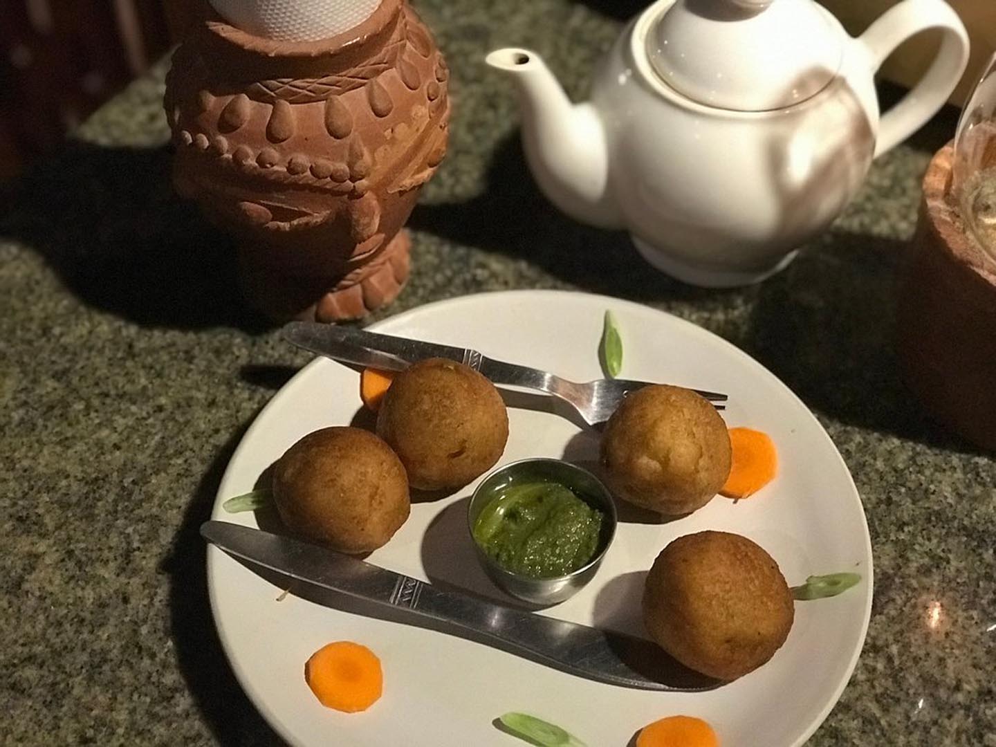 Food &ndash; Waves Restaurant & the German Bakery, Trivandrum, Kerala, India