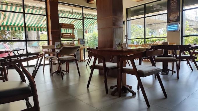 X Westleys, Mamangalam &ndash; Qissa Café