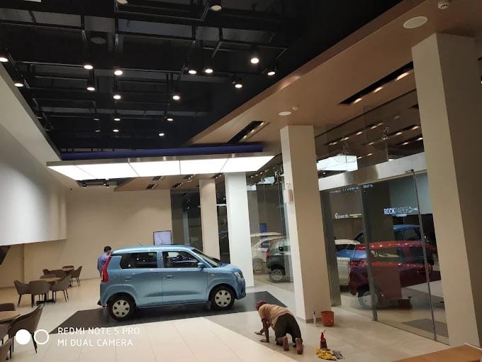 Maruti Suzuki ARENA & Sarathy Autocars, Pallimukku, Kollam, Kerala, India